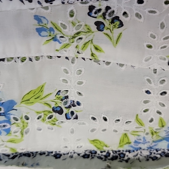 FREE PEOPLE NWOT BLOSSOM EYELET CROP TOP SZ LARGE - Picture 6 of 13